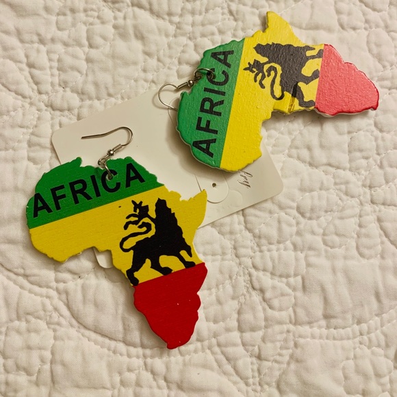 Earrings - Picture 2 of 3